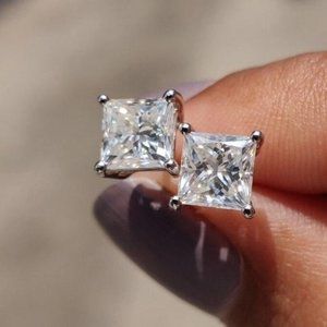 NEW 2.5 CARAT SILVER SQUARE DIAMOND STUD EARRINGS